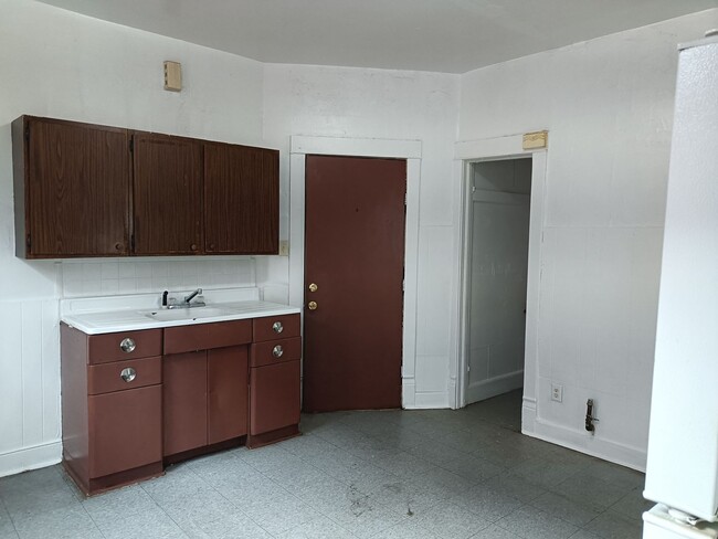 Building Photo - 1959 S 19th St Rental
