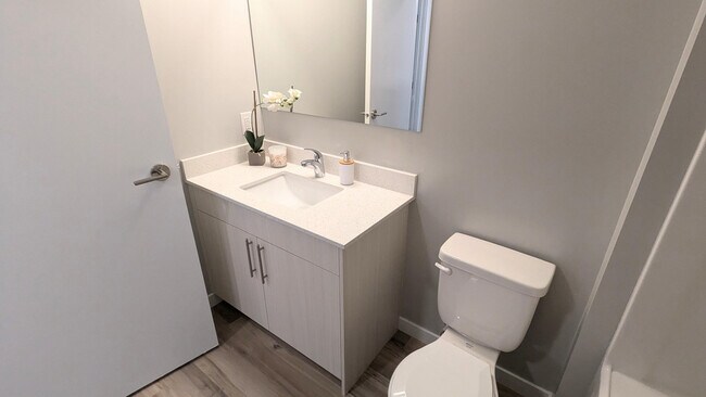 Photo - 475 St Anne's Rd Unité 106