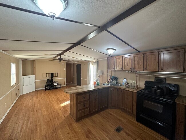 Photo - 383 Briarwood Rd House