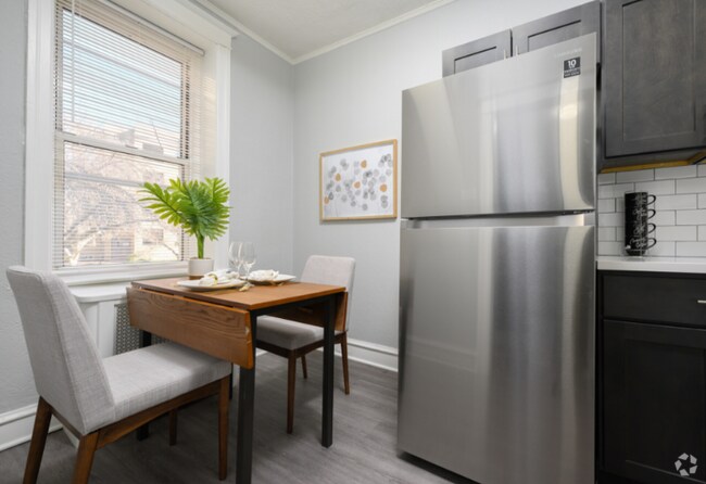 Building Photo - 7250 Walnut St Rental