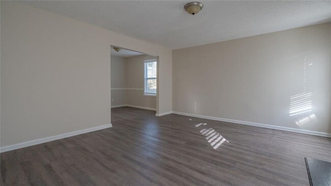 Photo - 6218 Creekford Ln