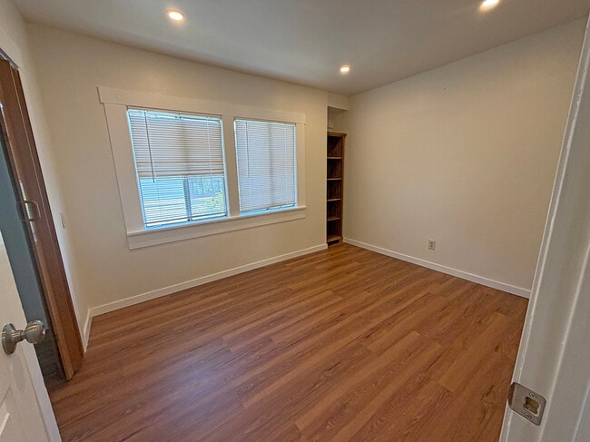 Photo - 2539 Grande Vista Ave Unit 1