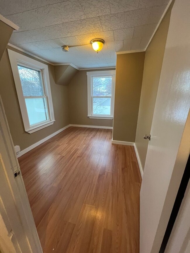 Photo - 21 Spruce St Unit Apt 2