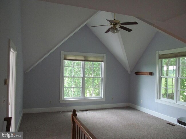 Photo - 1654 Milldale Rd