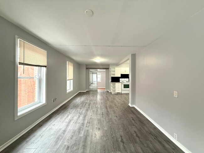 Photo - 171 East Avenue S