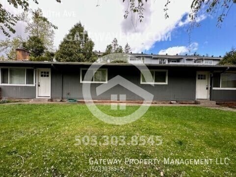 Photo - 422 NE 160th Ave