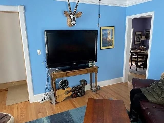 Photo - 1317 Broadway St