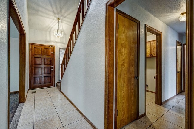 Photo - 4 Bed 2 Bath in Moore School District