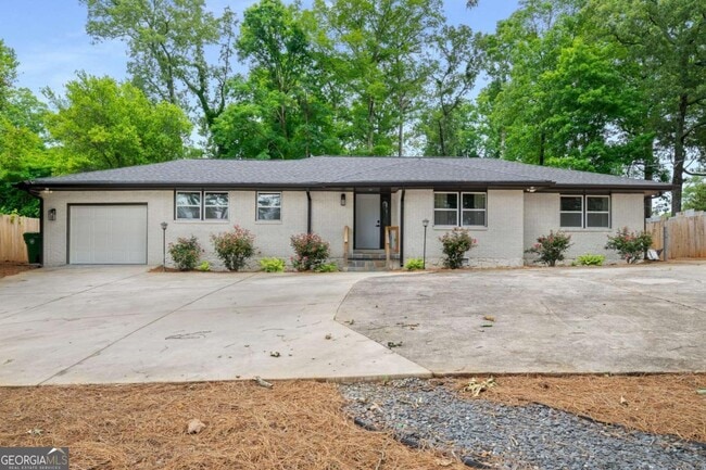 Photo - 3154 N Druid Hills Rd