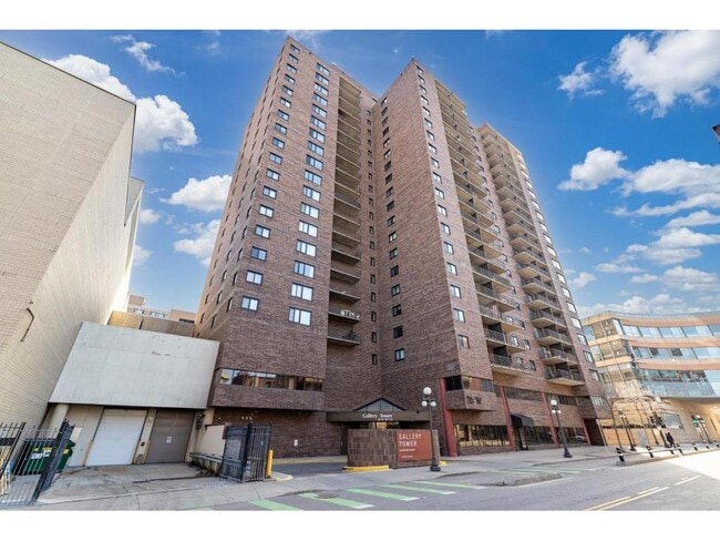 26 W 10th St Unidad 610