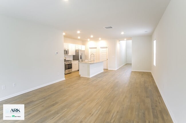Photo - 1159 Joywood Dr