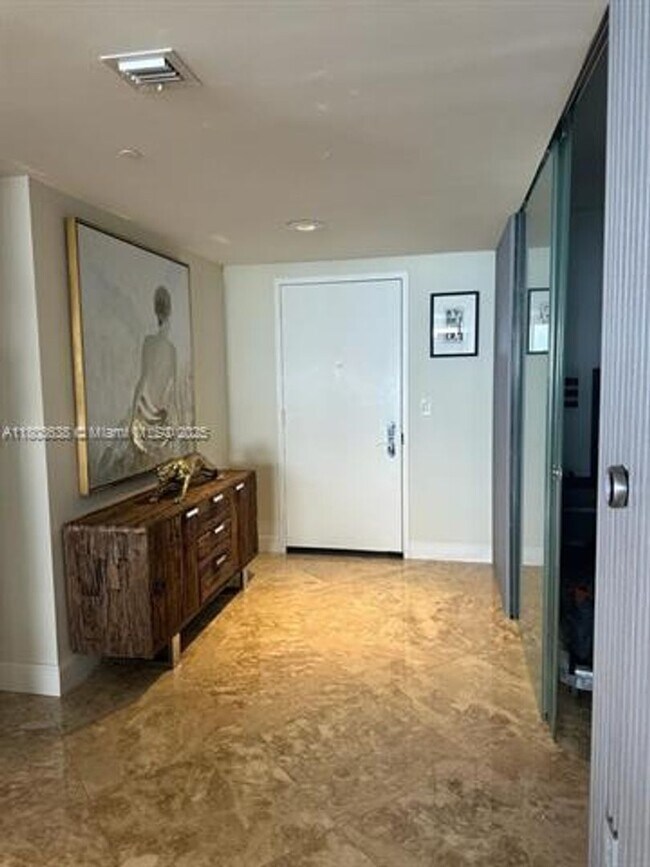 Photo - 1830 S Ocean Dr Unidad 1830 S Ocean Dr  4701