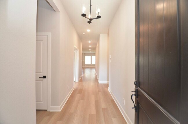 Photo - 18426 Bluebird Br Ln