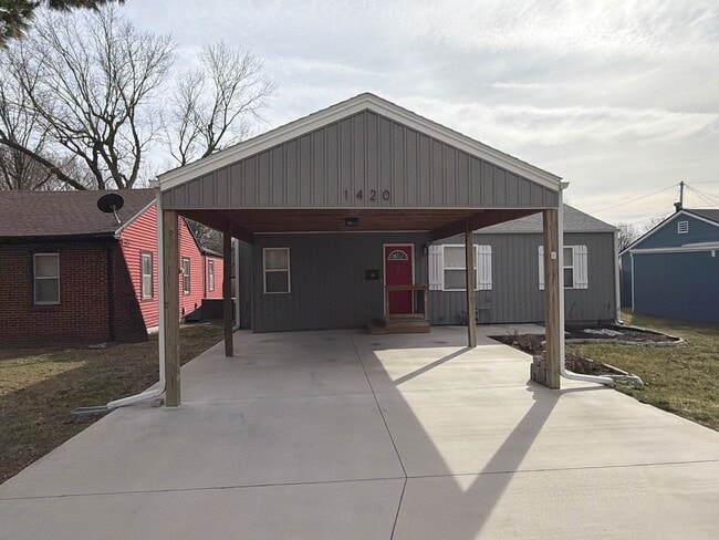 Building Photo - Check Out this price! Get it before it is gone!