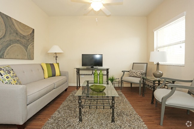 2BR, 2.5BA - 1386 SF - The Place on 51st