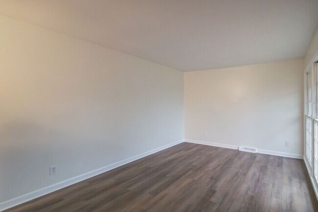 Photo - Newly Renovated 3-Bedroom Ranch with Spacious Yard!