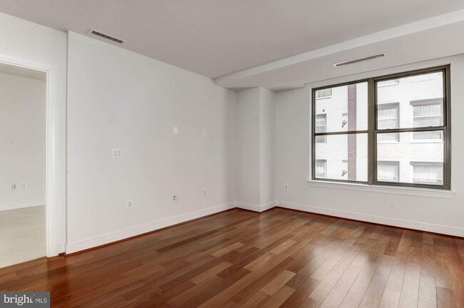 Photo - 2425 L St NW Unit 635