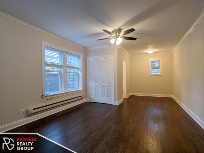 Building Photo - 2127 N Dayton St Unit 2129-308