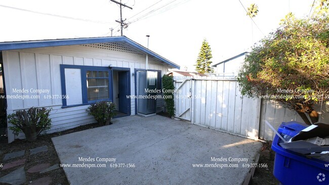 Building Photo - Quaint 1 bedroom / 1 bathroom apartment w/...