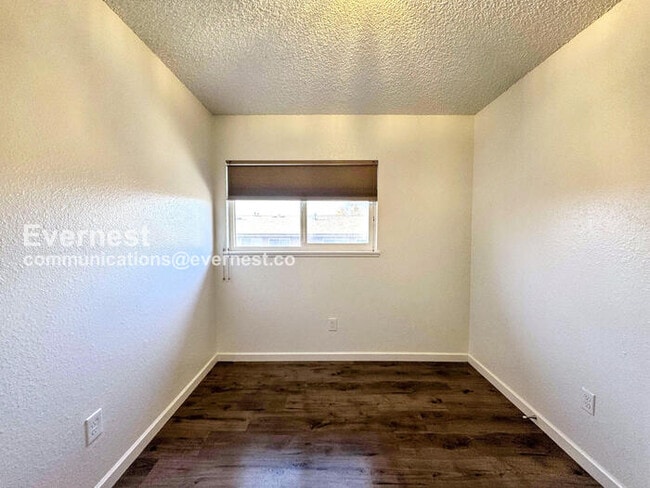 Building Photo - 8003 Wolff St