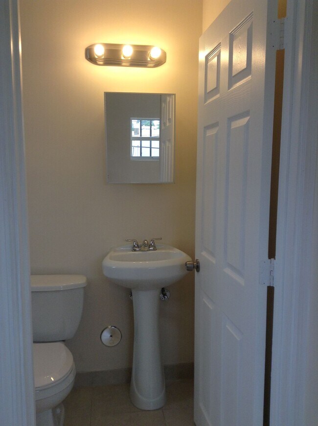 Photo - Stunning Boutique Studio Apartment Minutes... Unit 223-12