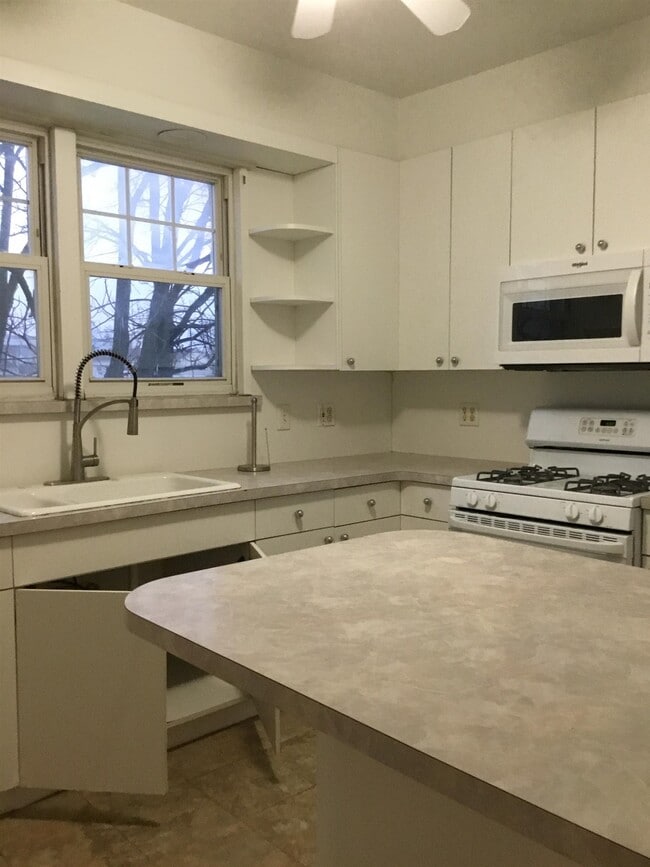 Photo - 1407 70th St Unit #2