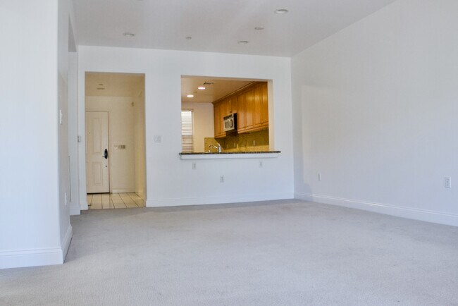 Photo - 12975 Agustin Pl Unidad 329