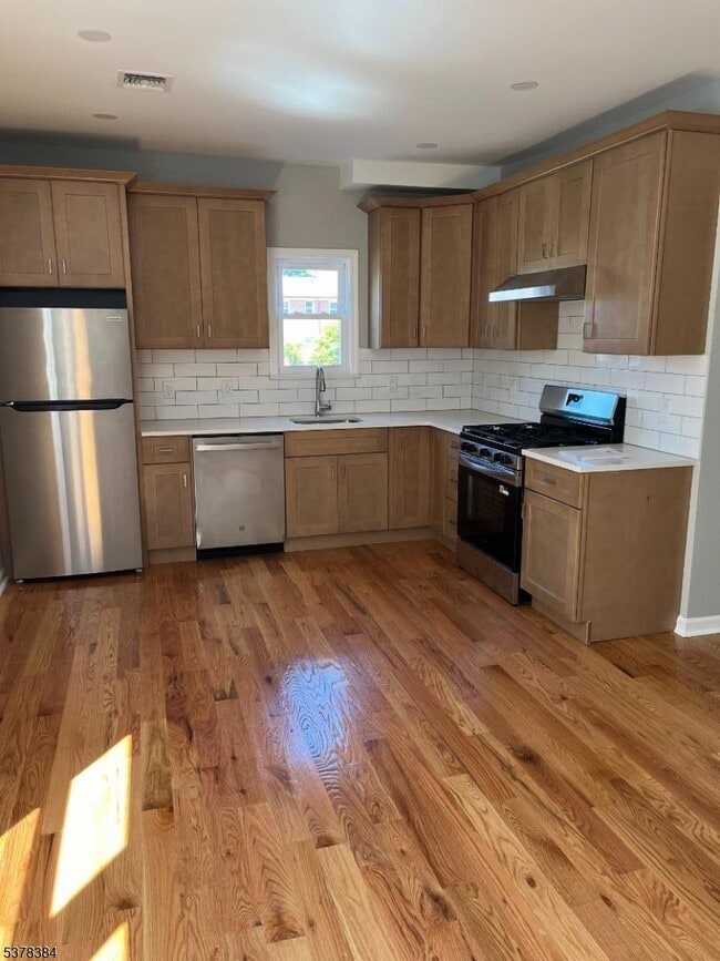Building Photo - 433 Rosehill Pl Unit 4 Rental