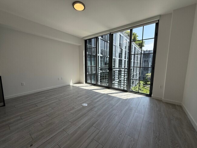 Photo - 169 NW 26th St Unit A2