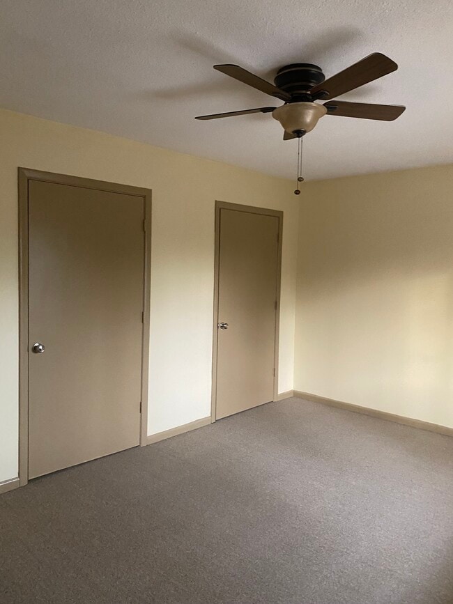 Upstairs 2nd bedroom
