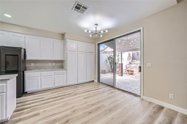 Photo - 9272 W Viking Rd