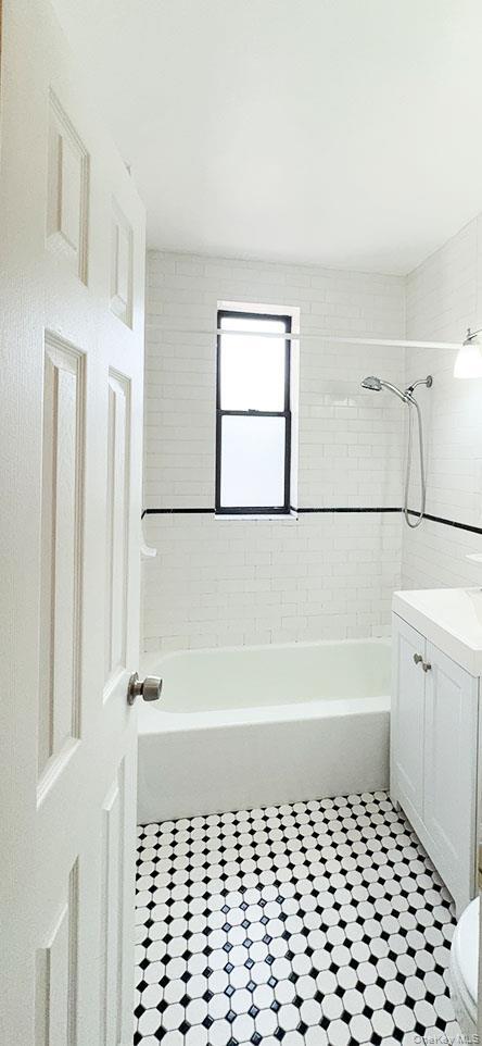 Photo - 2 Spruce St Unit 1H