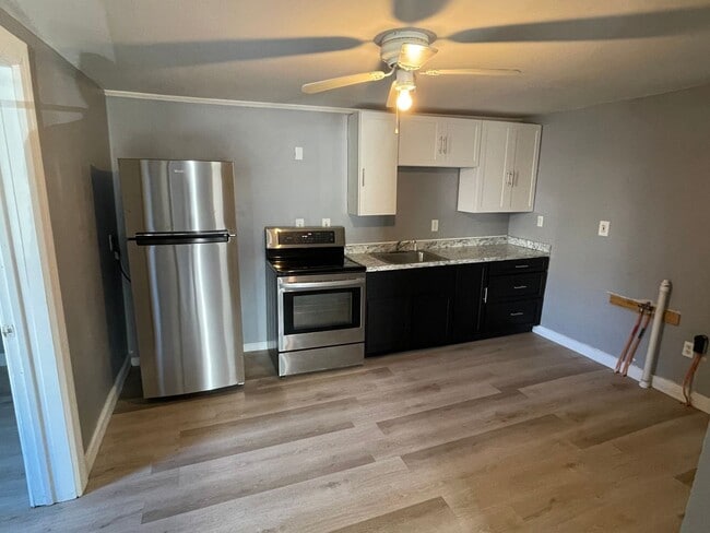 18 Lancaster St Unit 1F