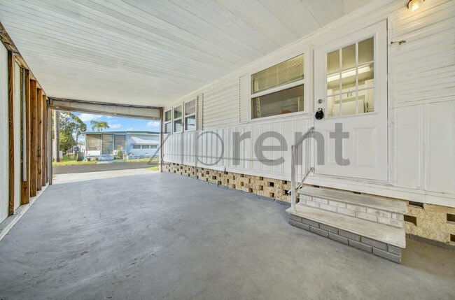 Photo - 27466 US Hwy 19 N