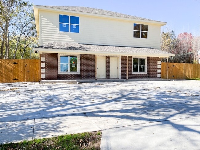 Building Photo - 213 W Dunn Ave Unit 213 W Dunn #A