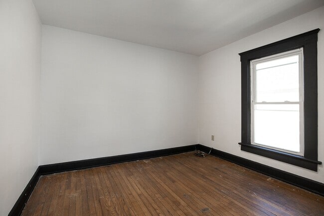 Photo - 7610 Dearborn Ave Unit Up