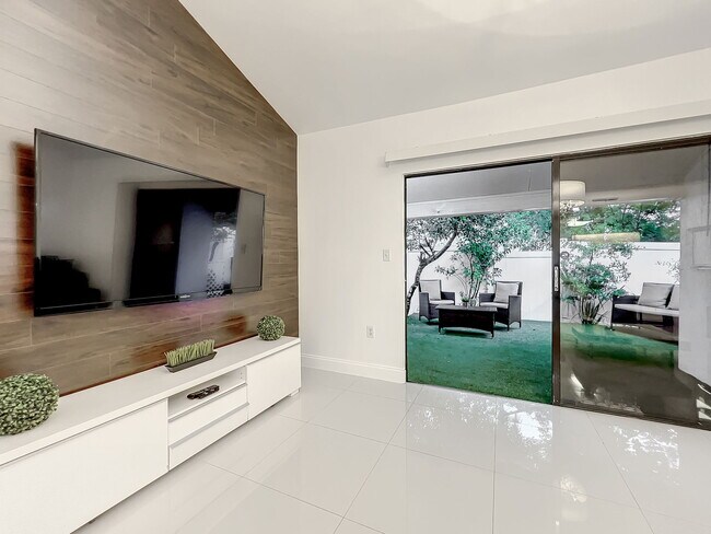 Photo - Ernst Court, Orlando, FL 32819 - 2 BR 2.5 BA townhouse