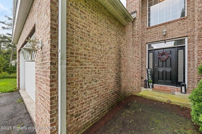 Photo - 32 Pine Tree Dr