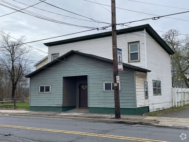 Building Photo - 111 N Courtland St Unit 111 N Courtland St - 1st Floor Rental