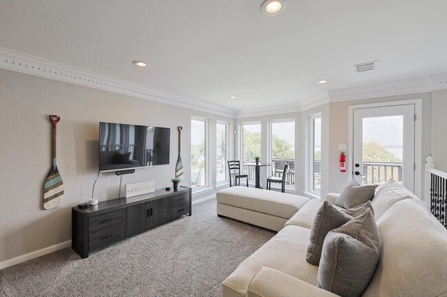 Photo - 4710 Scenic Dr Apartment Unit ID1019584P