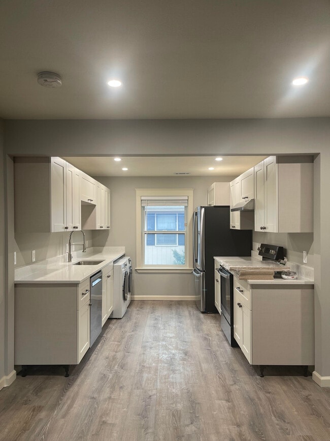 Photo - 1737 Tennessee St Unit #2