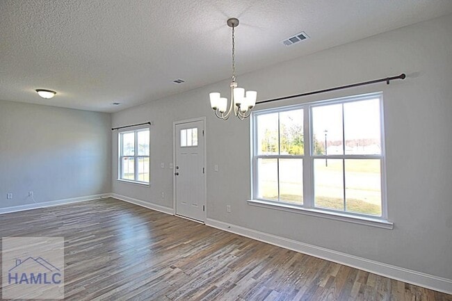 Photo - 741 Meloney Dr