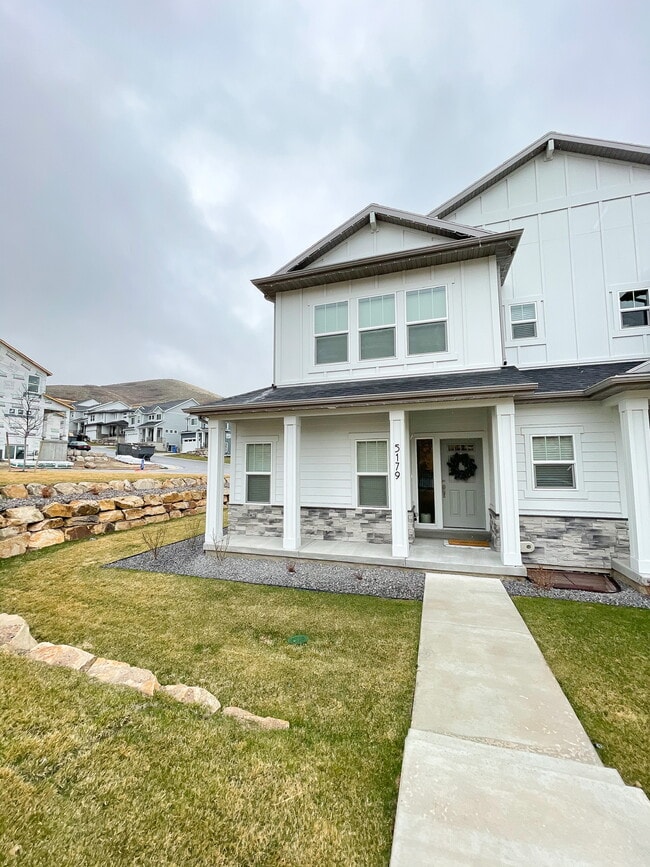 Front - 5179 N Marble Fox Way