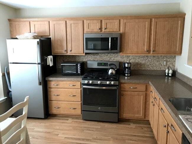 Photo - 101 Lexington Ct