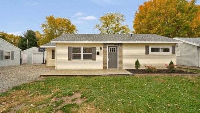 Building Photo - 4 bedroom 1 bath