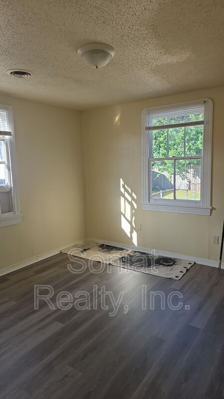 Photo - 8025 Pompano St