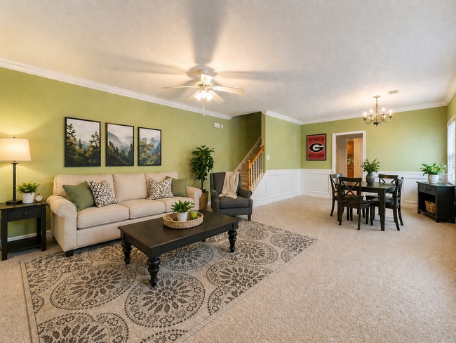 Photo - 207 Wiltshire Dr