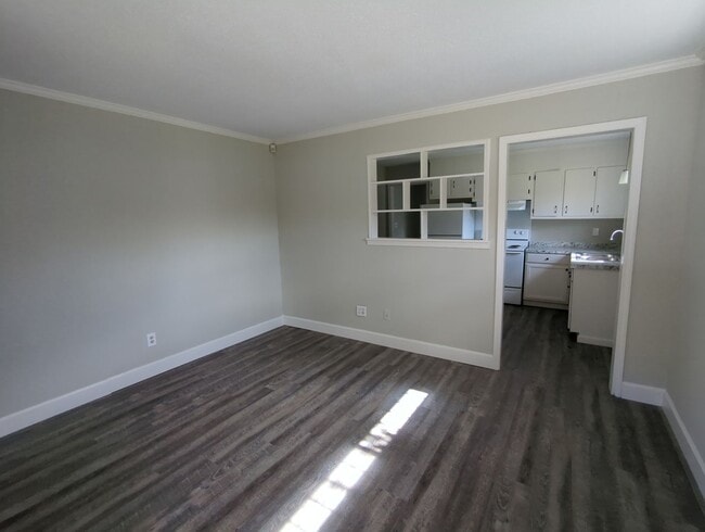 Building Photo - 4402 Fagan St Unit Apt B