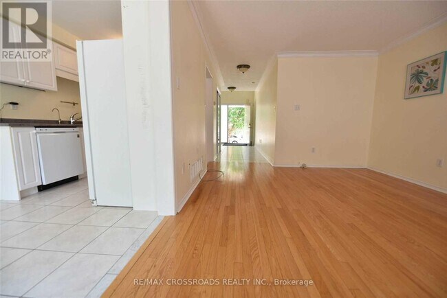 Photo - 33 Holmwood St