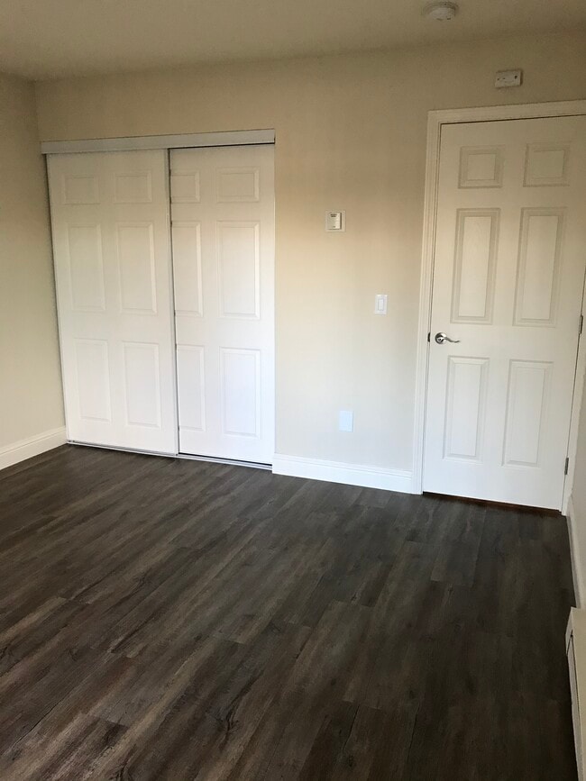 Renovated Regency - Regency Square Apartments